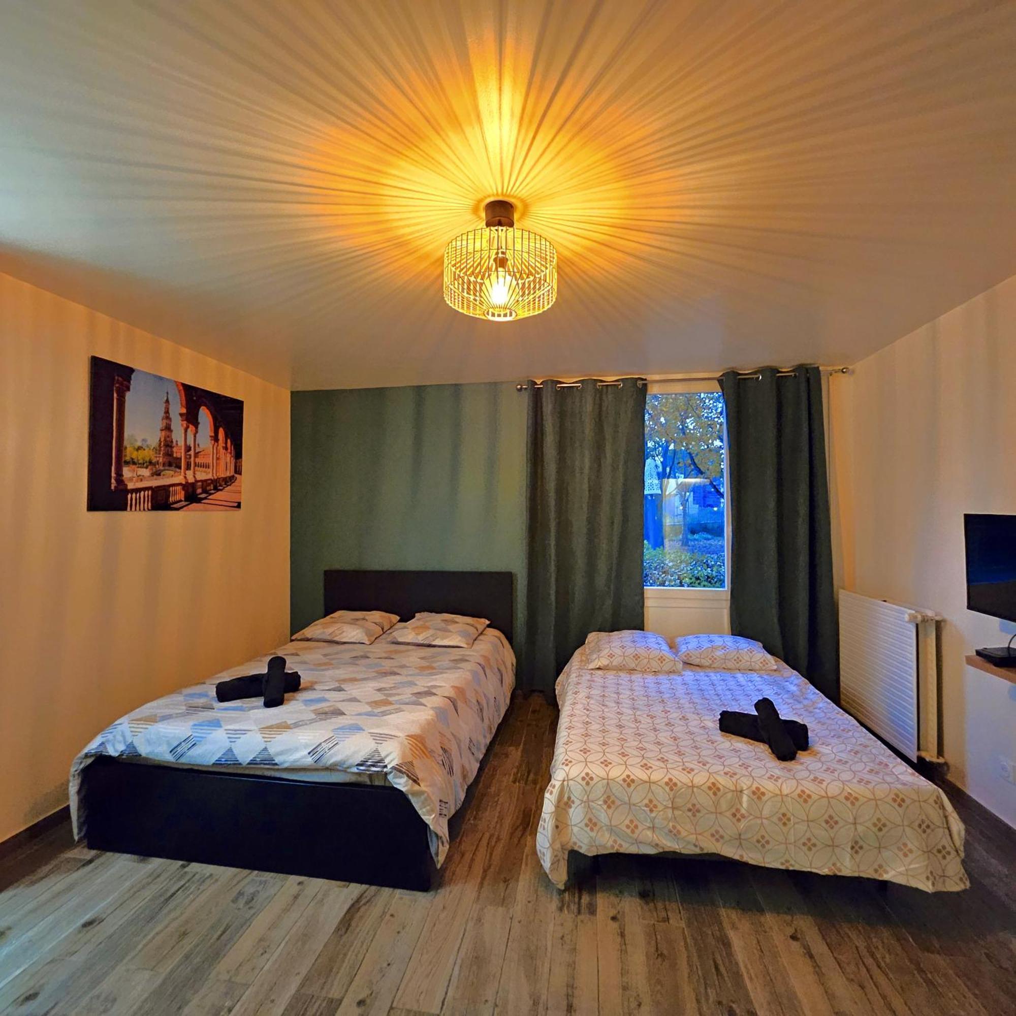 Studio Cosy Confort Moderne Vaulx-en-Velin Ngoại thất bức ảnh